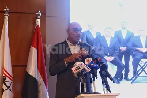 هشام نصر: أين أعظم الناس في المحاماة والقانون من القضايا المتراكمة على الزمالك؟